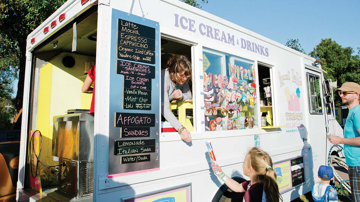 LAFB1616 Food Trucks A Go Go