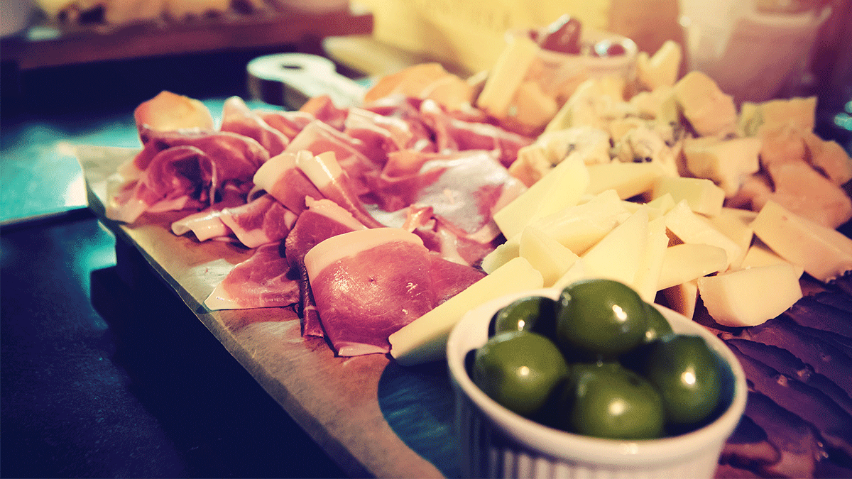 holiday meat and cheese platter
