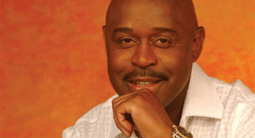 Tony Lindsay