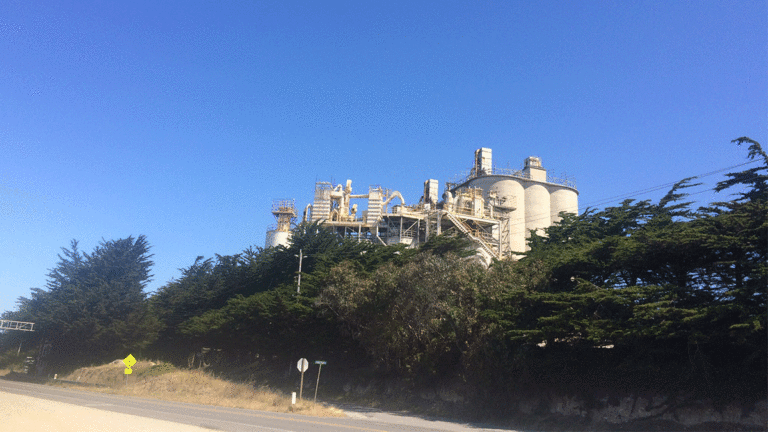 CEMEX’s Strange Behavior Means Uncertainty for Davenport