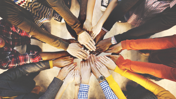 Locals Rally Against Racism Following Charlottesville Terror Attack Santa Cruz rally against racism and charlottesville terror attack