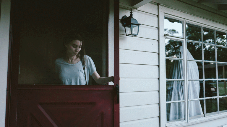 Film Review: ‘A Ghost Story’