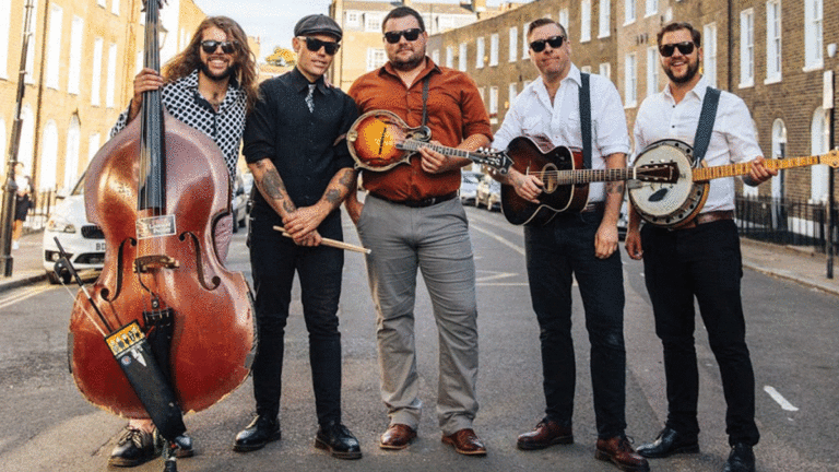 Preview: Larry and His Flask at Moe’s Alley