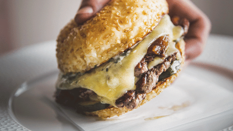 Alderwood’s Killer $10 Burger and Beer
