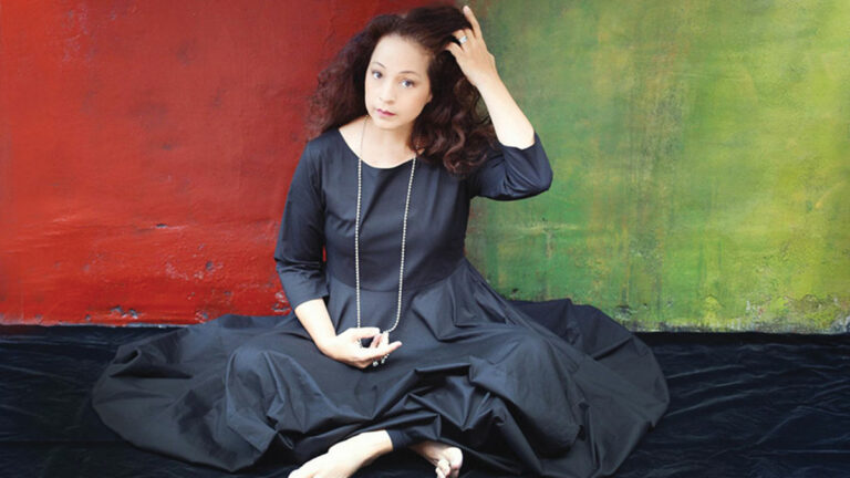 Perla Batalla’s Ode to Leonard Cohen