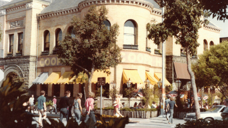The Earthquake That Ended the Santa Cruz Hippie Era