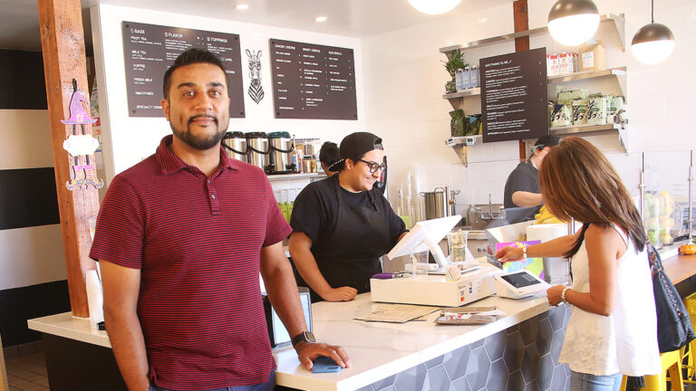 Mr. Z’s Brings Crepes, Teas to Watsonville Hanger