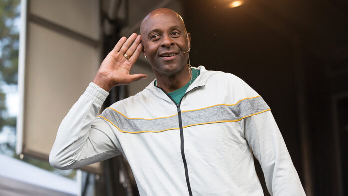 Relive NFL History with Jerry Rice Jerry Rice