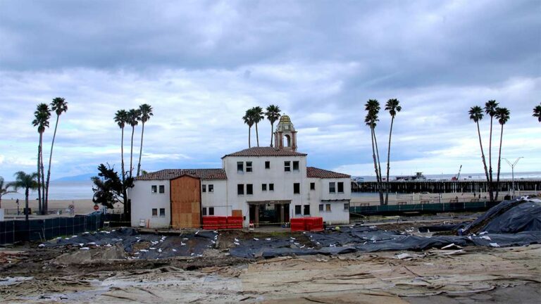 Santa Cruz in Photos: La Bahia Demolition Put on Hold