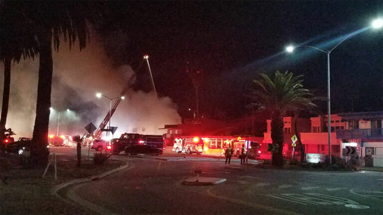 Aptos’ SeaBreeze Tavern Burns in Sunday Night Blaze