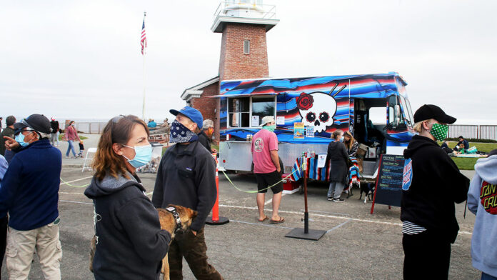 Santa Cruz in Photos: Food Trucks at Lighthouse Point