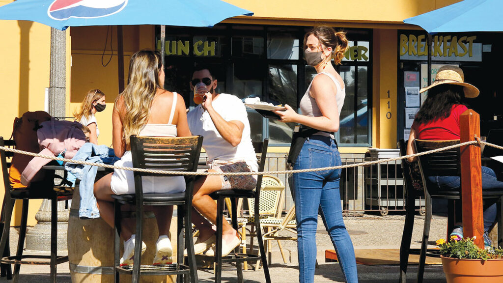 Capitola outdoor dining