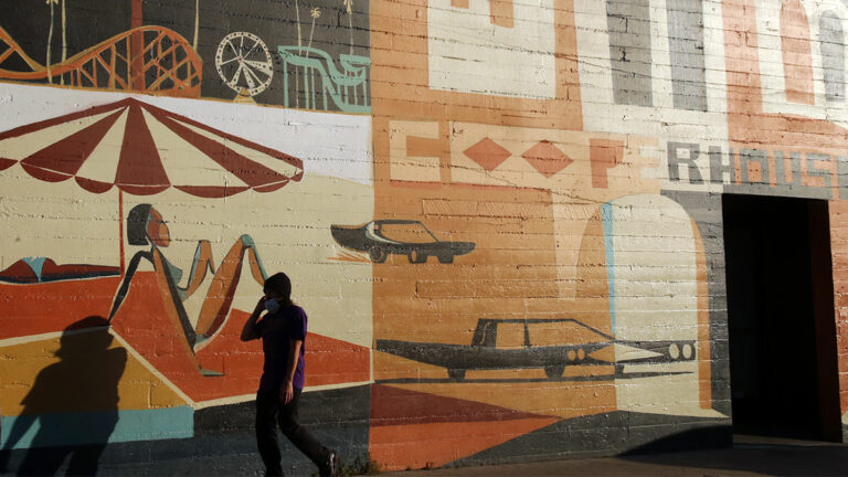 Santa Cruz in Photos: Downtown Coming Back to Life