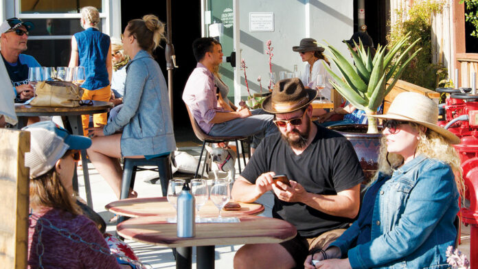 Santa Cruz Food and Drink Scene Embraces Outdoor Seating