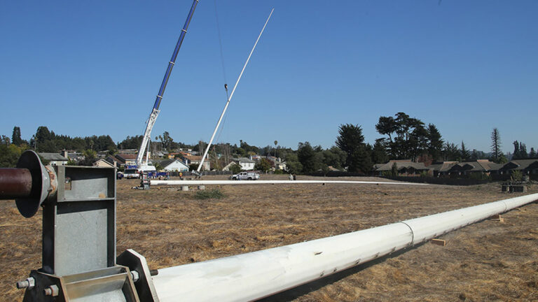 Santa Cruz in Photos: Flagpoles Along Highway 1 in Aptos Come Down