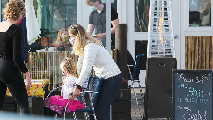 New Wharf Spot Makai Makes Island-Influenced Cuisine and Drinks