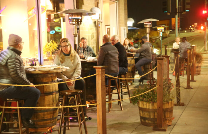 Oswald Chef Damani Thomas Serves Up Sophisticated Comfort Food