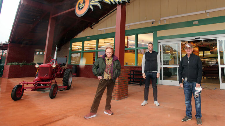 Staff of Life Natural Foods Brings Organic Food Selection to Watsonville