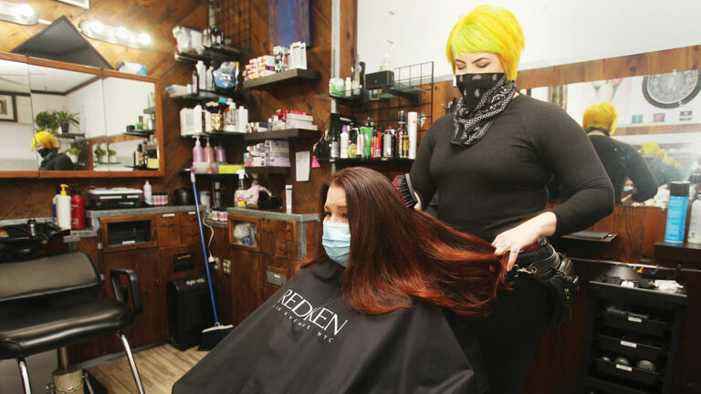 Beauty-Industry Workers Sue State for Handling of Pandemic Shutdowns