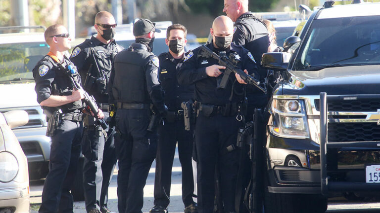 SCPD Searches for Possibly Armed Suspect off Laurel Street