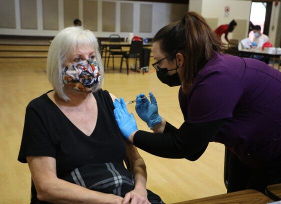 Kaiser Permanente, Big Player in State Vaccine Effort, Has Had Trouble Vaccinating Own Members