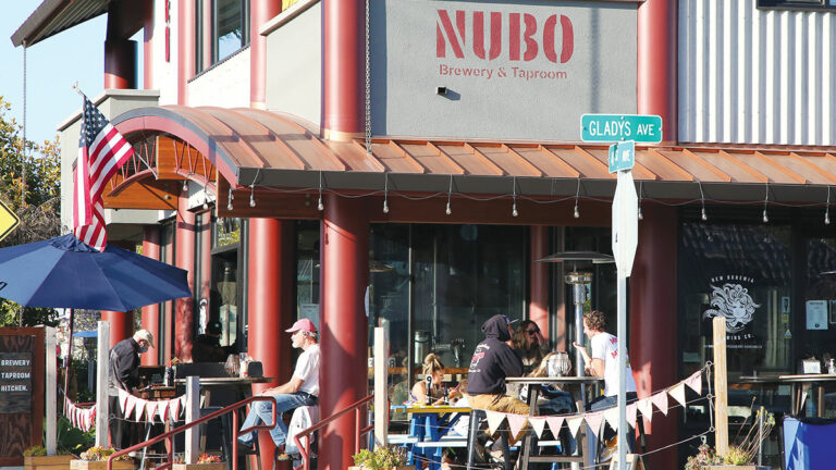 Nubo Offers Exotic Brews and Barbecue in Pleasure Point