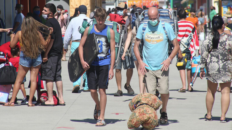 Survey Predicts Santa Cruz County Tourism Will Return