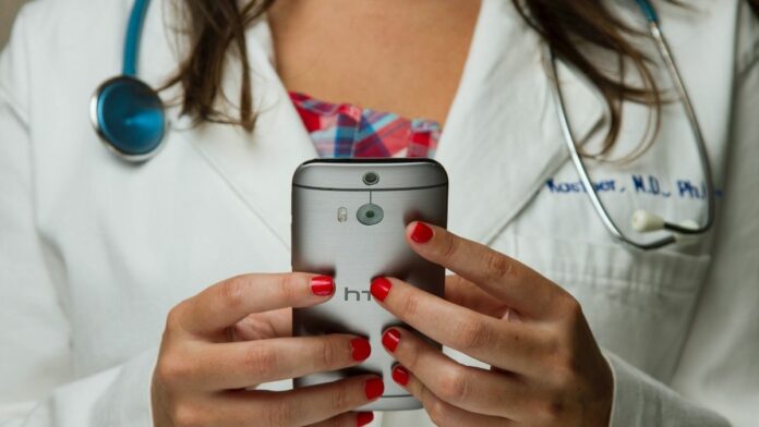 Doctor on Call? Lawmakers Debate How Much to Pay for Phone Appointments doctor-phone-visit