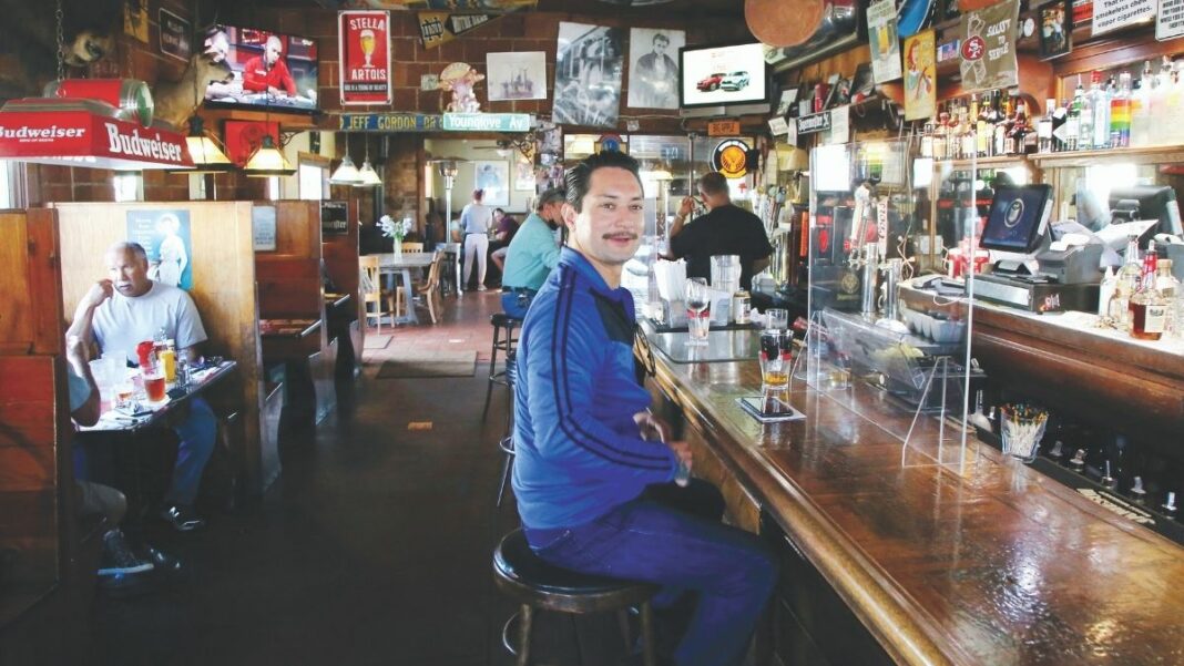 Wooden Nickel Bar and Grill Spans Generations Good Times