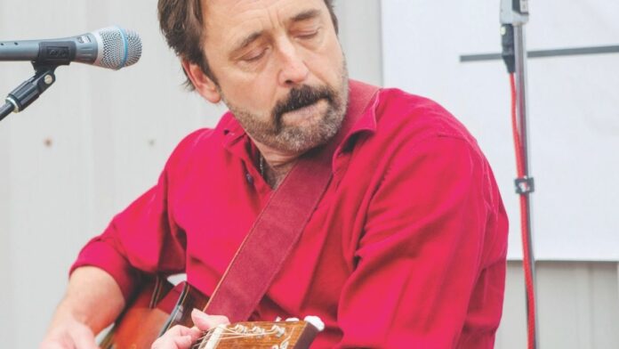 Michael Gaitherโs Pandemic Gig Helped Local Music Fans Through Lockdown michael-gaither