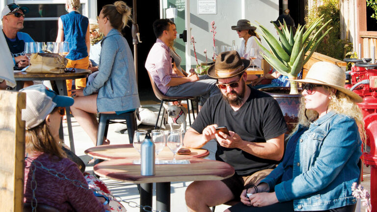 Explore Santa Cruz 2021: A Guide to Santa Cruz Dining