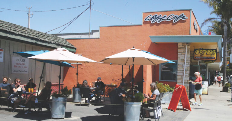 Why Cliff Café is a Breakfast Favorite in Pleasure Point