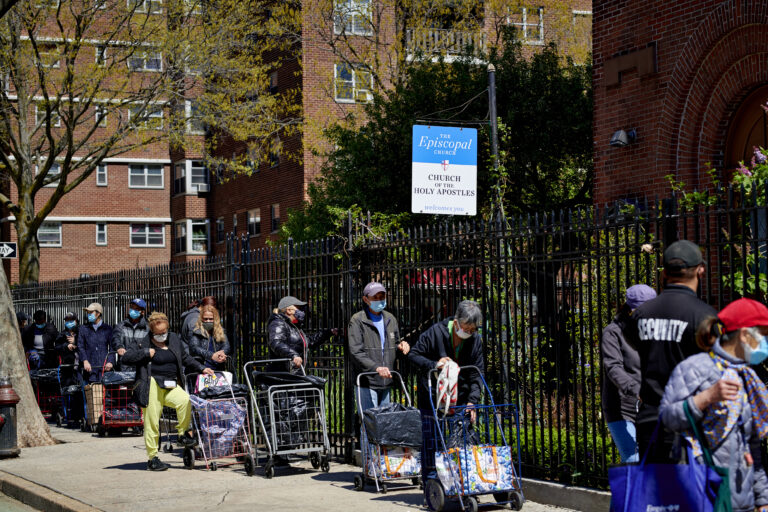 U.S. Poverty Fell Last Year as Government Aid Made Up for Lost Jobs