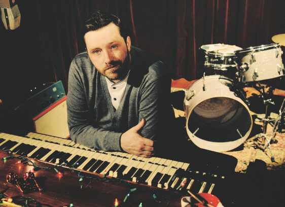 Kelly Finnigan Brings Retro Soul, Coated in Mistletoe, to Moe’s Alley