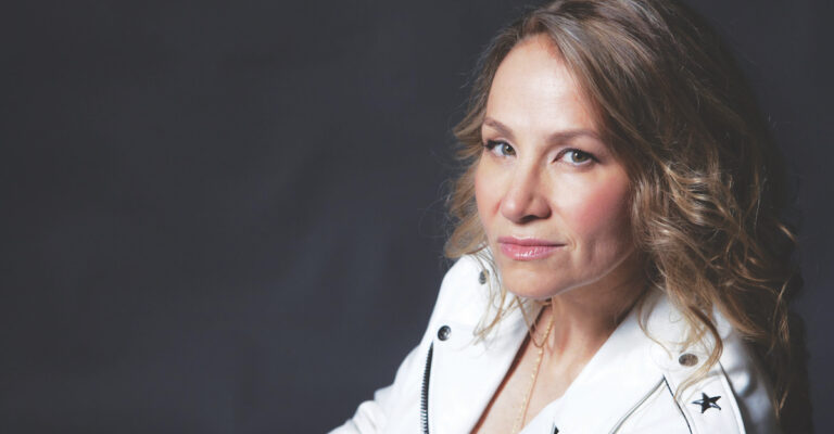 Singer-Songwriter Joan Osborne Brings Her Trio to the Rio