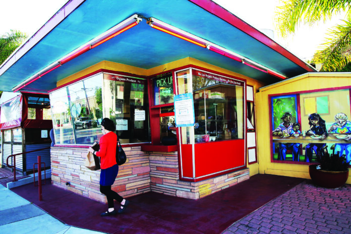 Local Fave Charlie Hong Kong’s Winning Formula: Tasty, Quick and Cheap