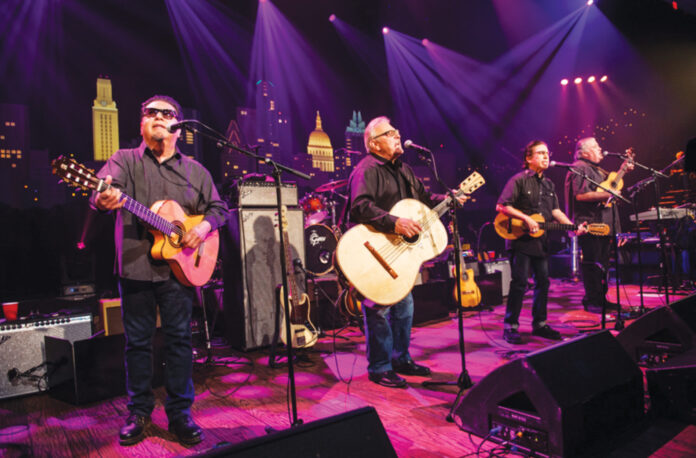 Los Lobos Returns to the Rio