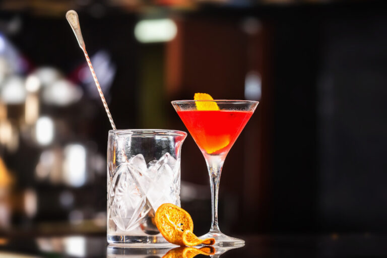 Food and Drink: Santa Cruz Bartenders Rebuild the Retro Cocktail