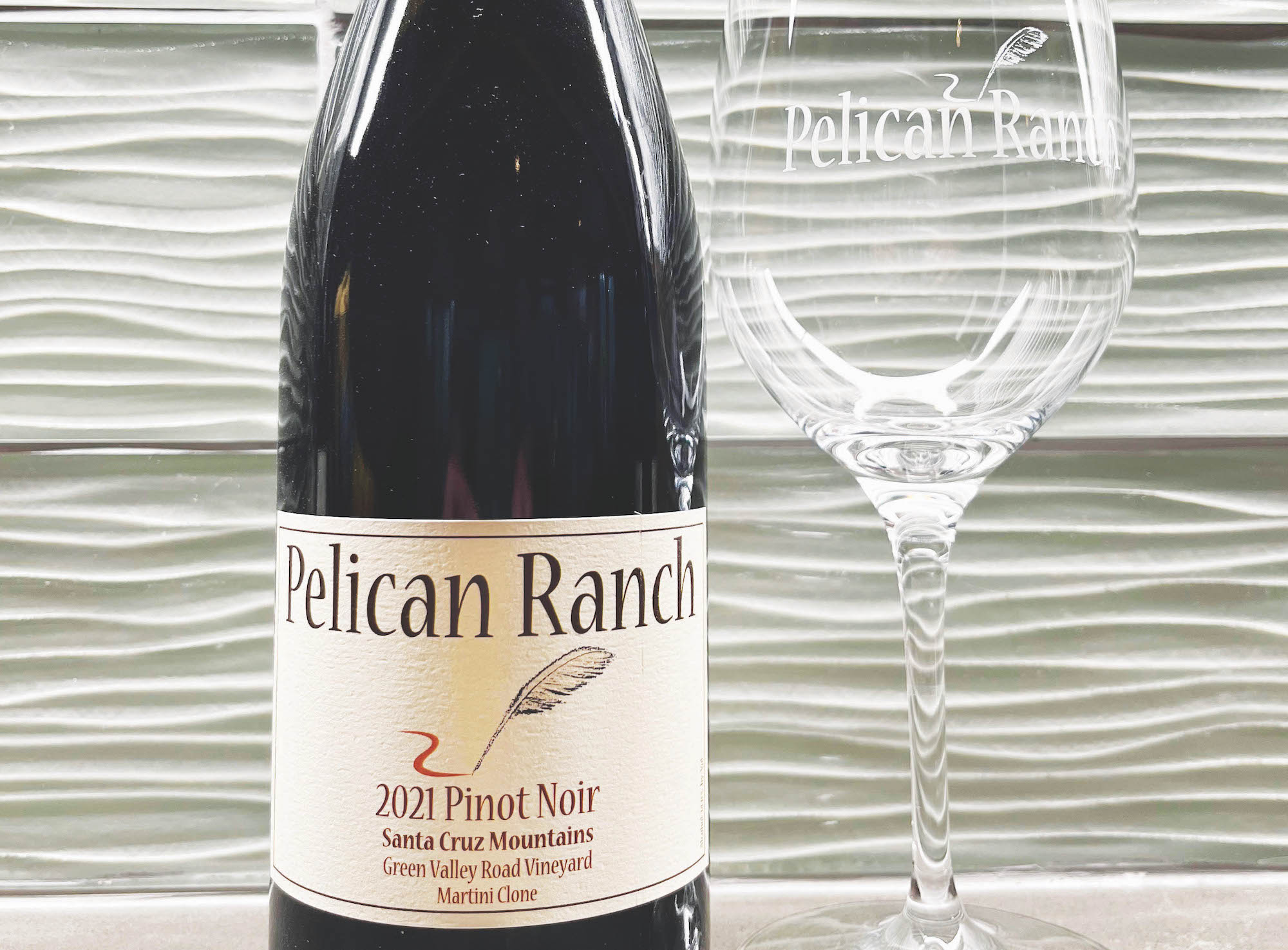 pelican-ranch-winery-pinot-noir