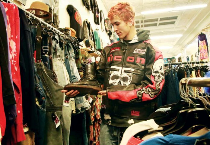 Best of Santa Cruz County 2023: SHOPPING & SERVICES Best Of SHOPPING - Vintage Clothing - Moon Zoom