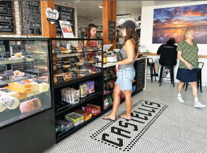 New Caffรฉ & Deli