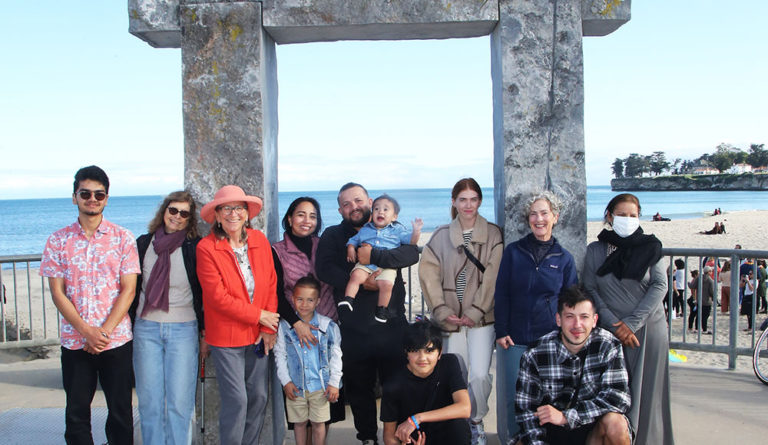 Santa Cruz Embraces Refugees