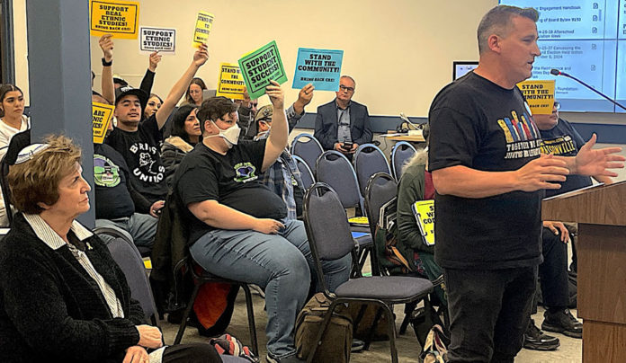 PVUSD Trustees Bring Back Controversial Ethnic Studies Program PVUSD board meeting