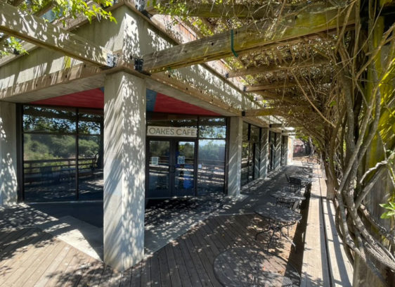 Where’s a Slug to Eat? Photo of outdoor area of Oakes Cafe