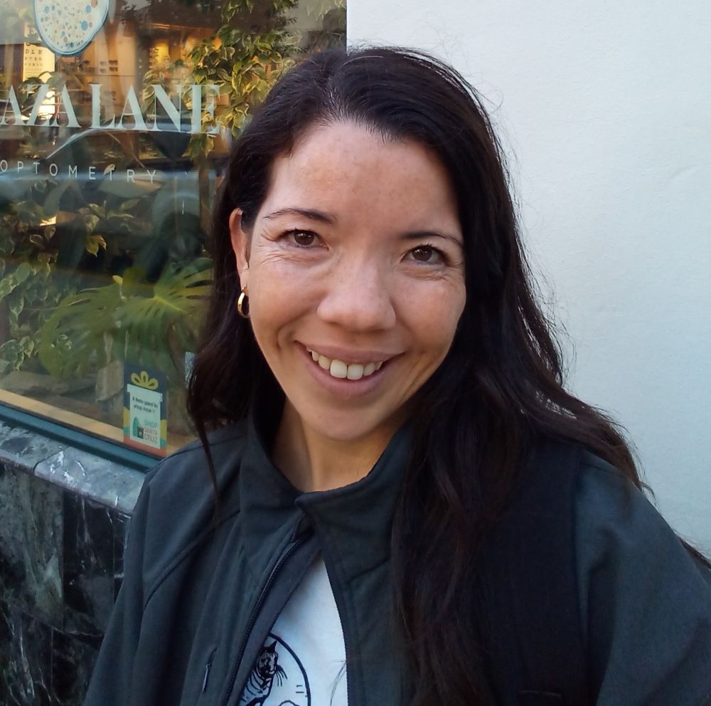 Jenny smiling for Street Talk