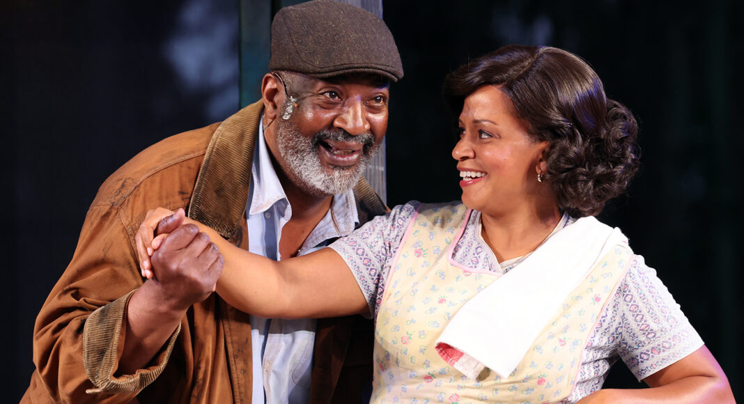 Derrick Lee Weeden and Carolyn Ratteray performing in Santa Cruz Shakespeare’s Fences.